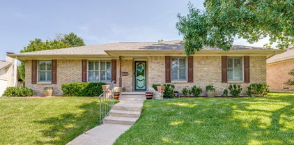 7637 El Pensador Dr, Dallas