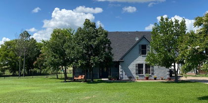 9114 County Road 4116, Kaufman