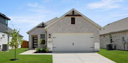 1405 Grove Pond Rd, Forney