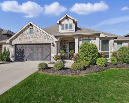 1057 Canterbury Ln, Forney