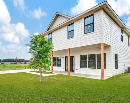 428 N Mcgraw St, Forney