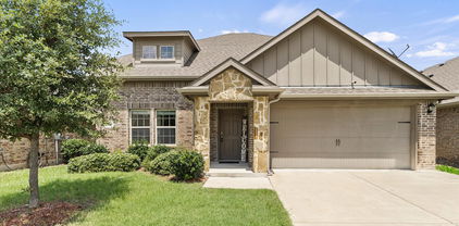 2430 Monty St, Forney