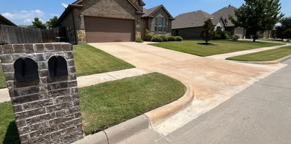 316 Acadia Ln, Forney