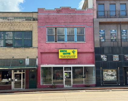 111 W Moore Ave, Terrell