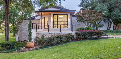 206 Steeplechase Dr, Irving