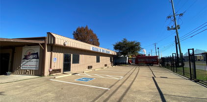 7041 Military Pkwy, Dallas