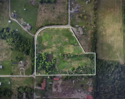 1762 Private Rd, Quinlan