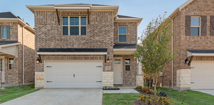 1126 Redcoat Dr, Forney