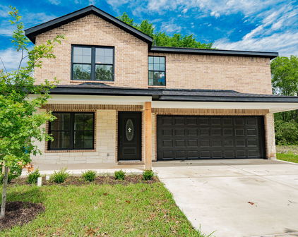 107 Chappell St, Terrell