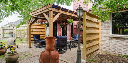 911 Bermuda St, Forney
