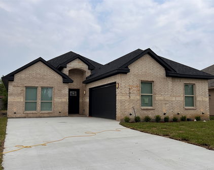505 Melody Cir, Kaufman