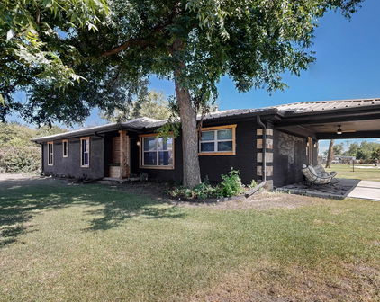 304 Arcadia Rd, Kemp