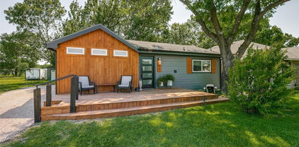 407 E Broad St, Forney