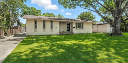 8570 Sweetwood Dr, Dallas