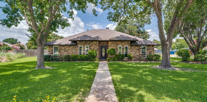 913 Lake Meadows Dr, Rockwall