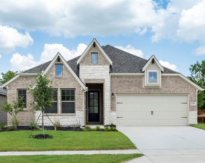 2232 Walden Pond Blvd, Forney