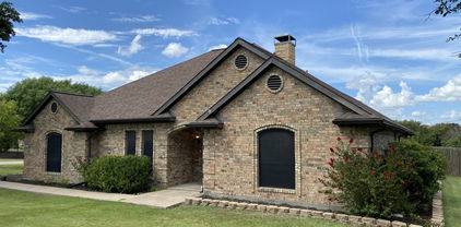 1201 E Oaklawn Dr, Talty