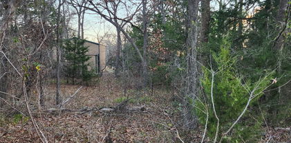 904 Hillburn Dr, West Tawakoni