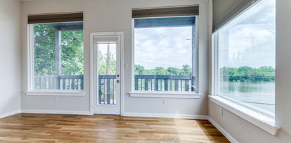 2001 Pebblebrook Trl, Irving