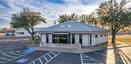8506 Wesley, Greenville
