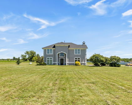 9583 Neal Rd, Forney