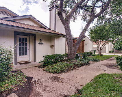1916 Cobblestone Ln, Garland