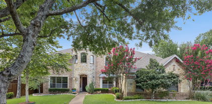 8319 Midway Rd, Dallas