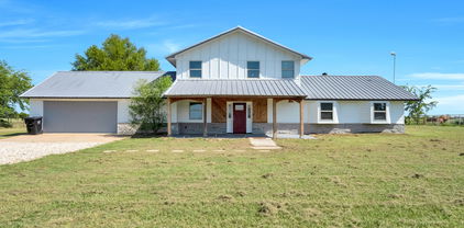 626 Signal Rd, Quinlan