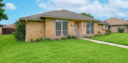 2217 Cedar Cir, Carrollton
