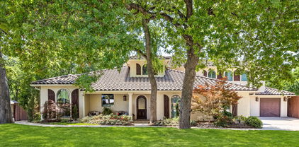109 Meadowcreek Rd, Coppell