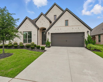 1110 Sandgate Dr, Forney