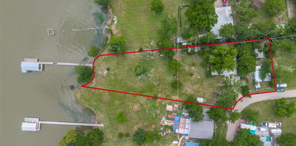 512 Gary St, Quinlan