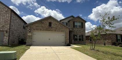 1920 Blackbrush Dr, Royse City