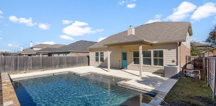 1017 Johnson City Ave, Forney