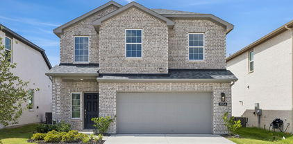 1504 Vermillion St, Forney