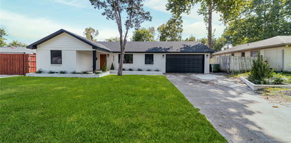 932 Treasure Rd, Garland