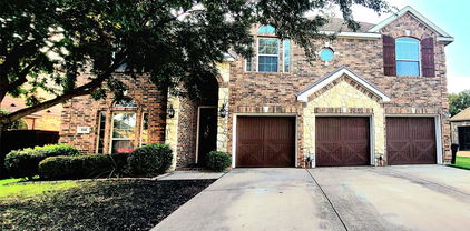 808 Goose Ct, Forney