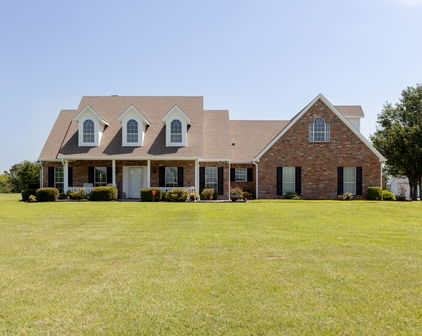 10747 County Road 2326, Terrell