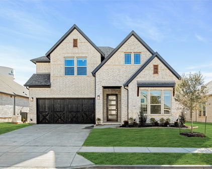 1907 Midhurst Dr, Forney