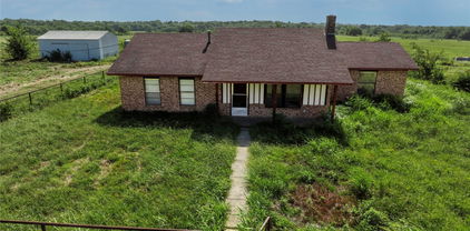2949 County Road 3835, Wolfe City