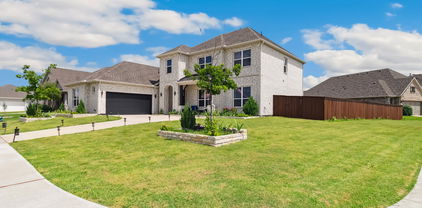 745 Lemmon Ln, Forney