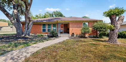 1900 Hilltop Dr, Garland