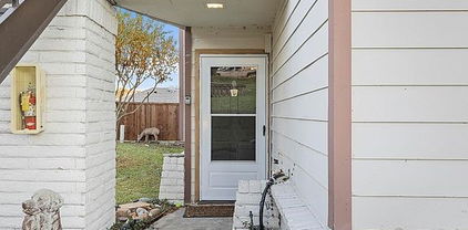 442 Yacht Club Dr, Rockwall