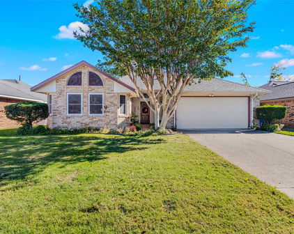 507 Azalea Dr, Forney