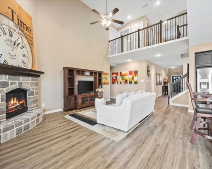 1518 Calcot Ln, Forney