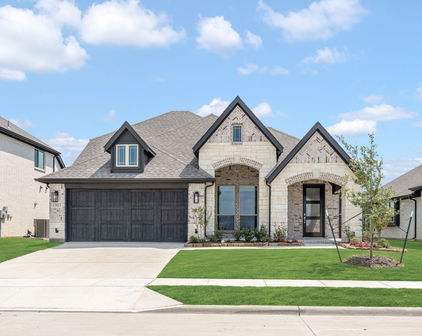 1503 Maidenstone Dr, Forney