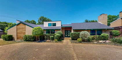 7109 Alpha Rd, Dallas