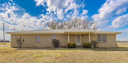 1552 County Road 2116, Greenville