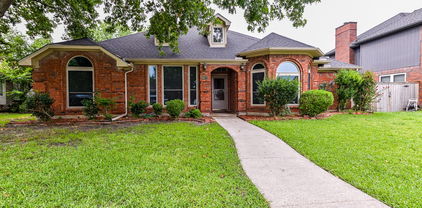 6913 Brandford Rd, Rowlett