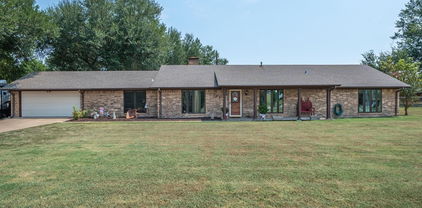 707 S Houston St, Edgewood